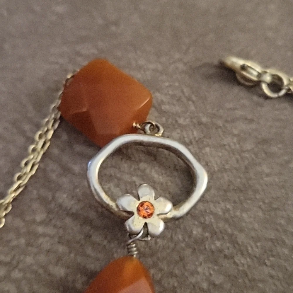 3/$30 Antique Brass Floral Faux Carnelian Beaded Pendant Chain Station Necklace